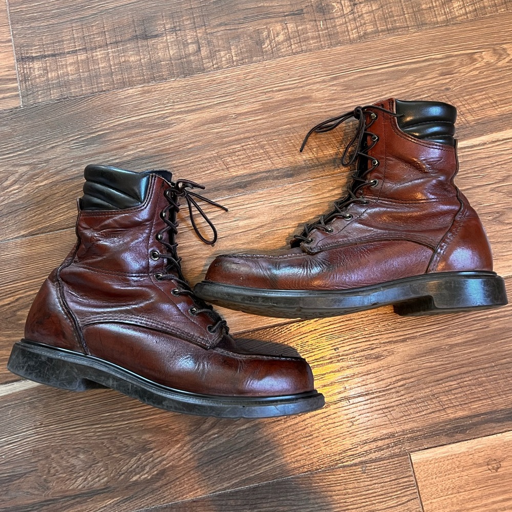 Red Wing USA Classic Supersole 402 Plain Toe Moc
Toe Red Work Boots - Vintage